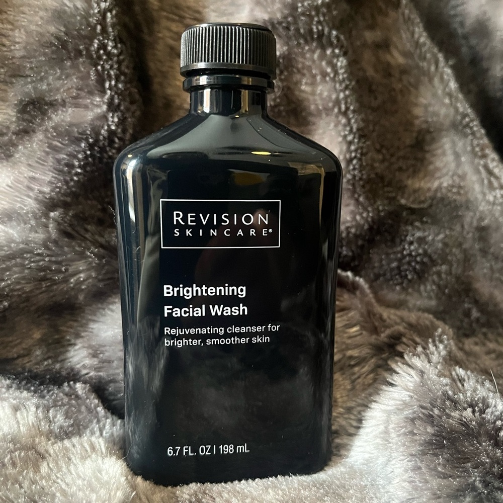 Revision Skincare Brightening Facial Wash